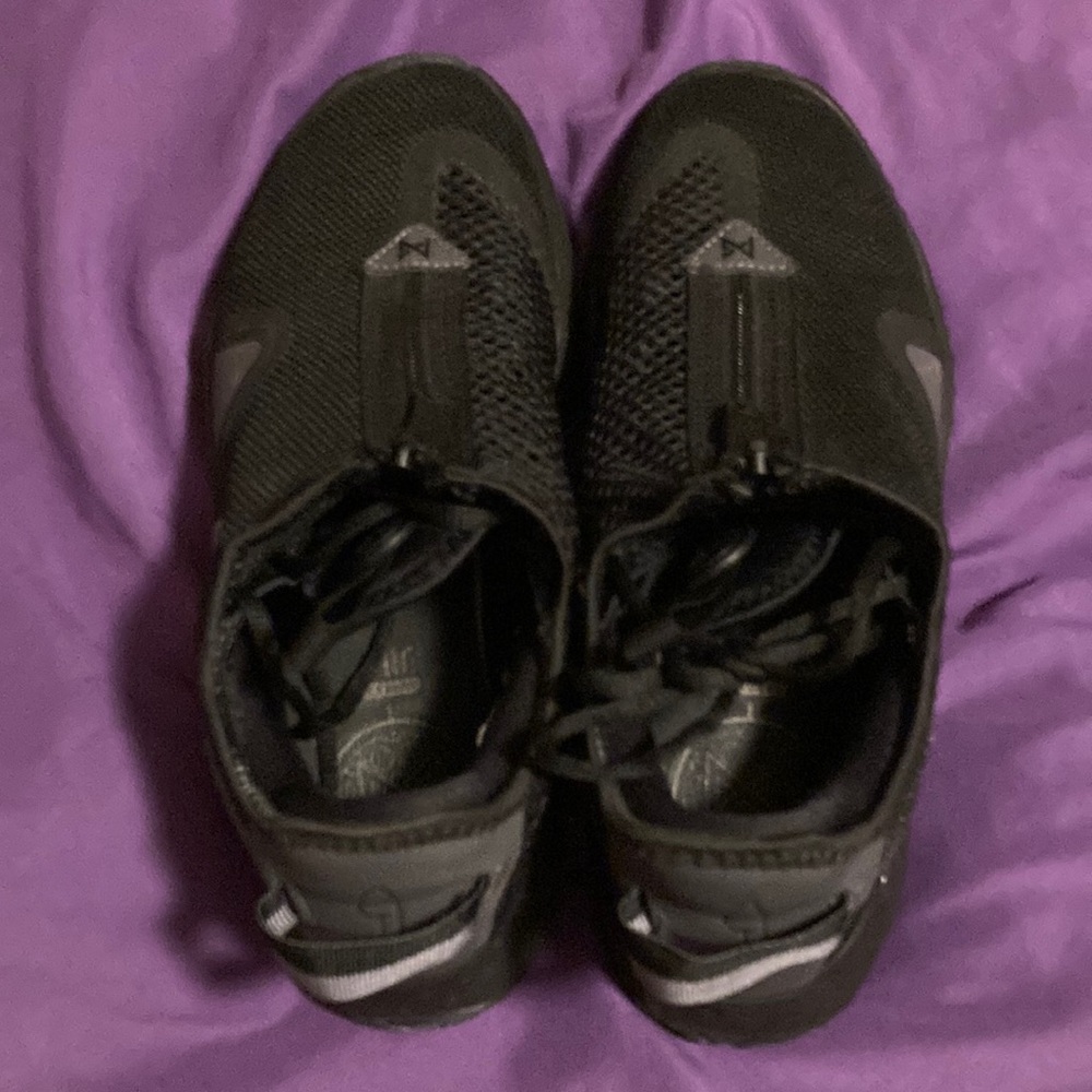 Mens PG 4 basketball shoes size 7.5